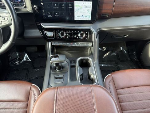 Used 2024 GMC Sierra 1500 Denali Ultimate image 22