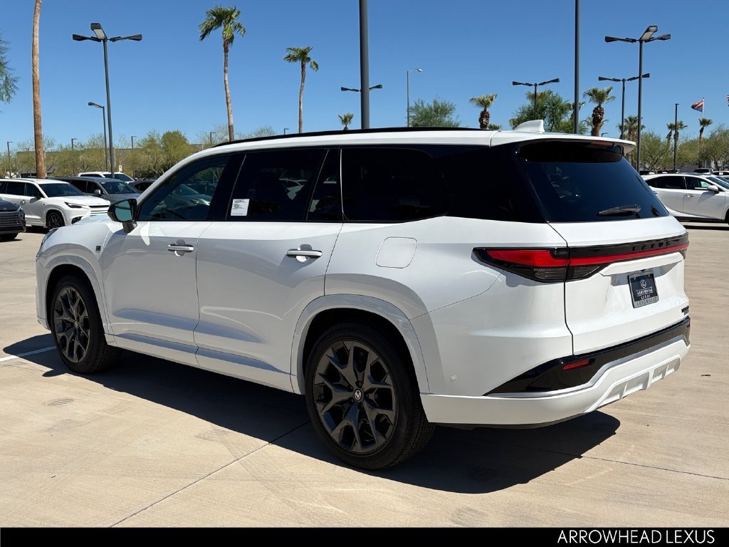 New 2026 Lexus TX 500h AWD image 4
