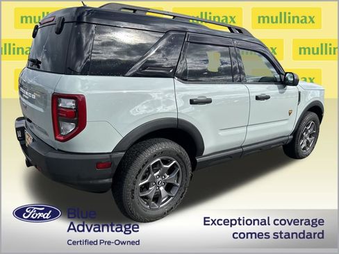 Used 2023 Ford Bronco Sport Badlands image 3