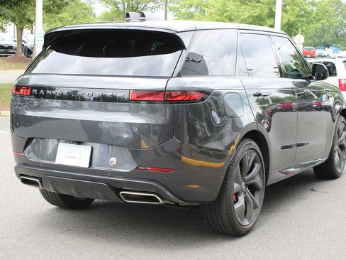 Used 2025 Land Rover Range Rover Sport Dynamic SE AWD/4WD image 4
