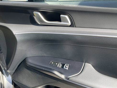 New 2026 Kia K5 LXS image 29