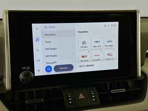 Used 2025 Toyota RAV4 XLE Premium image 21