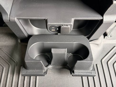 Used 2023 Ford F150 XLT image 27