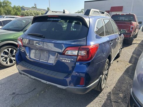 Used 2017 Subaru Outback 2.5i Limited image 3