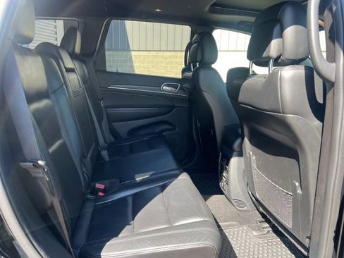 Used 2020 Jeep Grand Cherokee Limited AWD/4WD image 13