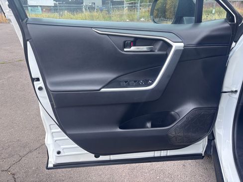 Used 2020 Toyota RAV4 XSE image 25