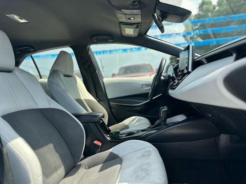 Used 2021 Toyota Corolla XSE FWD image 18