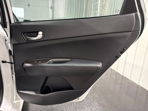 Used 2020 Kia Optima LX FWD image 13