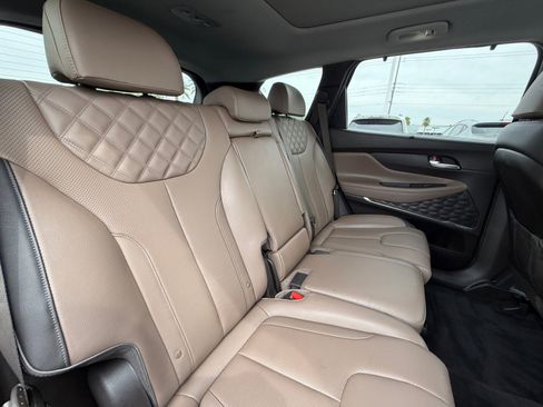 Certified 2022 Hyundai Santa Fe SEL Premium image 18