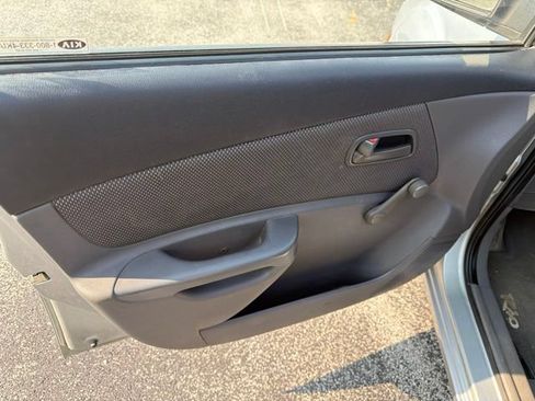 Used 2007 Kia Rio LX FWD image 17