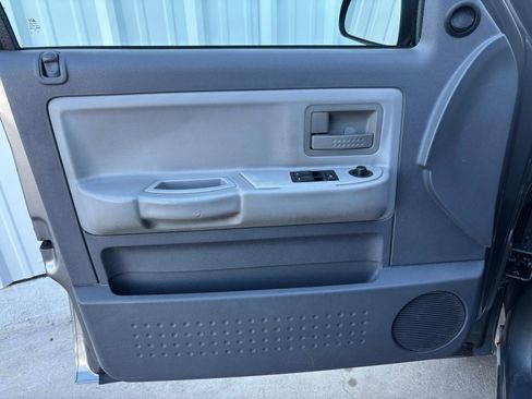 Used 2006 Dodge Dakota SLT image 13