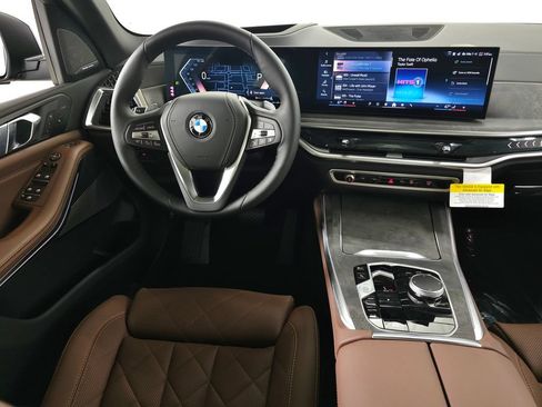 Used 2026 BMW X5 xDrive40i AWD/4WD image 14