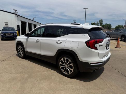 Used 2019 GMC Terrain SLT w/ Preferred Package AWD/4WD image 4