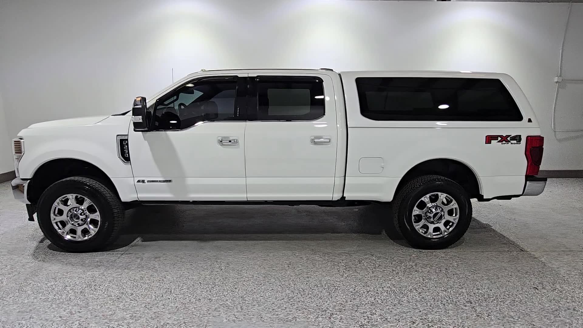 Used 2022 Ford F250 Lariat w/ Lariat Ultimate Package AWD/4WD image 5