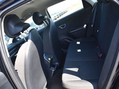 New 2026 Kia K4 LX FWD image 16