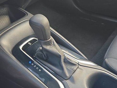 Certified 2025 Toyota Corolla LE FWD image 19