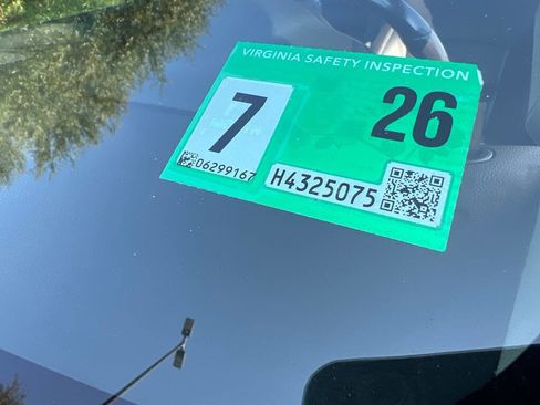 Used 2016 Chevrolet Cruze LT image 9