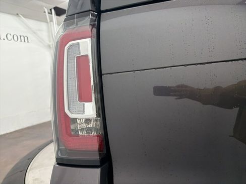 Used 2016 GMC Yukon Denali w/ Open Road Package image 12