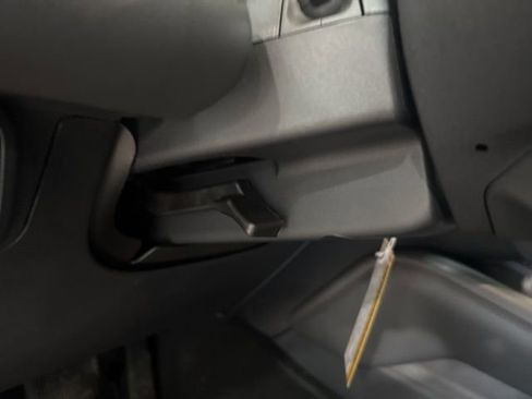 New 2026 Ford Explorer Active w/ Active Comfort Package image 22