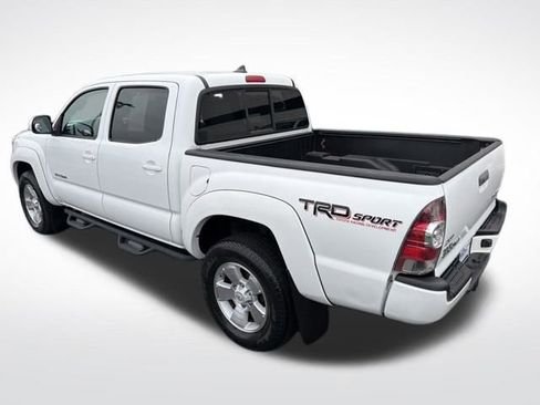 Used 2014 Toyota Tacoma PreRunner image 3
