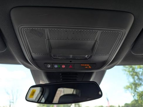 Used 2025 Chevrolet Equinox EV RS w/ LPO, All-Weather Mat Package FWD image 26