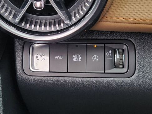 New 2026 Chevrolet Equinox ACTIV w/ Convenience Package III AWD/4WD image 40