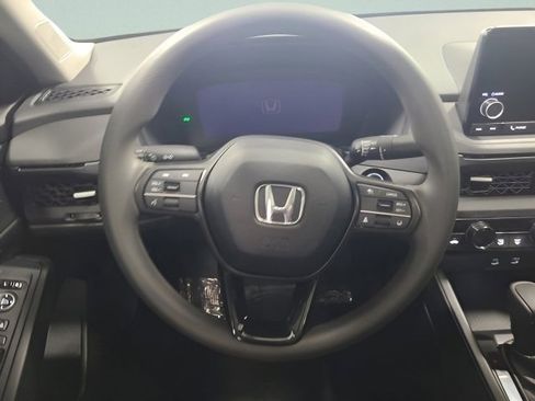 Used 2023 Honda Accord EX image 25