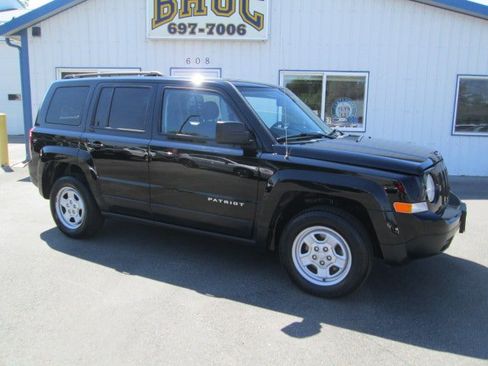 Used 2014 Jeep Patriot Sport w/ Power Value Group AWD/4WD image 1
