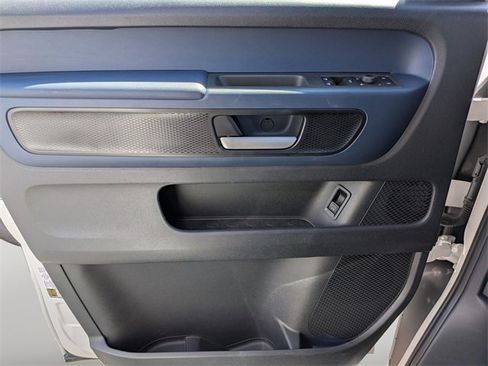 New 2025 Volkswagen ID. Buzz Pro S image 23