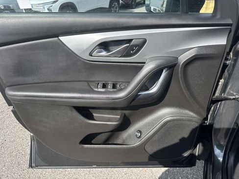 Used 2019 Chevrolet Blazer LT image 18