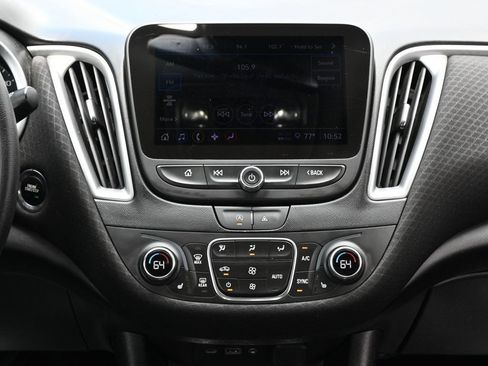 Used 2023 Chevrolet Malibu LT FWD image 11