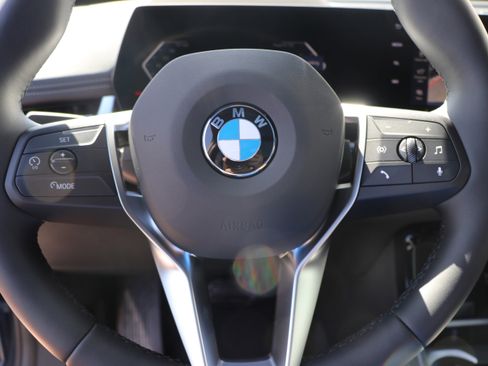 Certified 2025 BMW X1 xDrive28i w/ Technology Package image 17