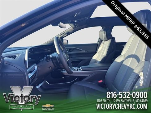 Used 2024 Cadillac Lyriq Sport image 9