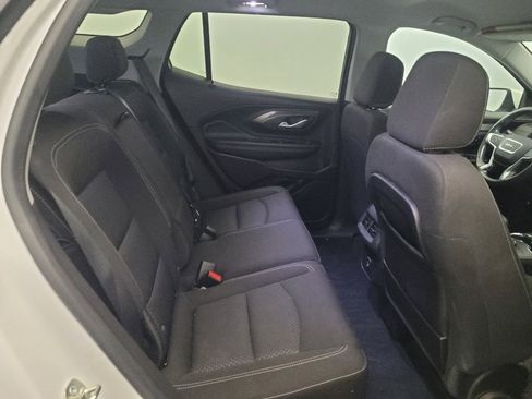 Used 2024 GMC Terrain SLE FWD image 19