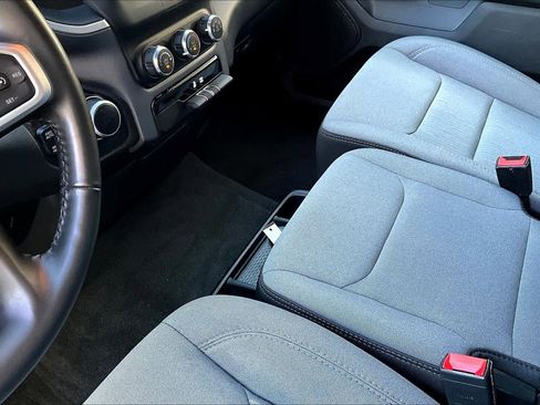Used 2022 RAM 1500 Big Horn AWD/4WD image 16