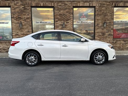 Used 2019 Nissan Sentra SV image 6