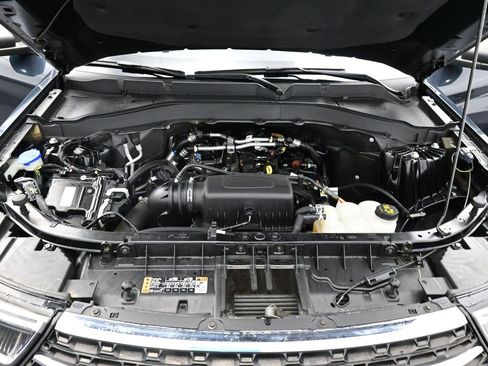 Certified 2022 Ford Explorer XLT w/ Class IV Trailer Tow Package image 41