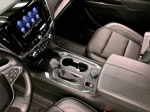 Used 2023 Chevrolet Traverse High Country w/ LPO, Floor Liner Package FWD image 17