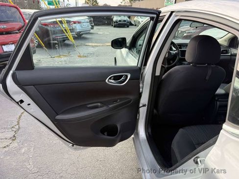 Used 2019 Nissan Sentra SV image 10