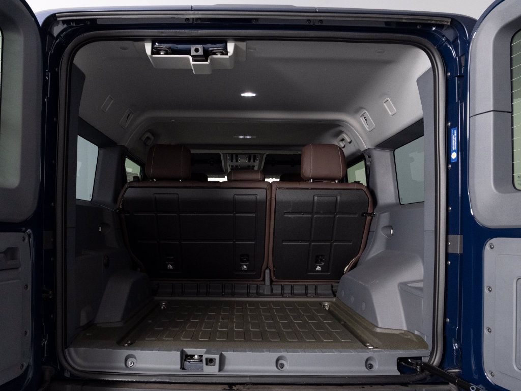 Used 2025 INEOS Grenadier Station Wagon AWD/4WD image 42