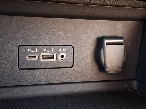 Certified 2023 Nissan Sentra SR w/ SR Premium Package FWD image 23