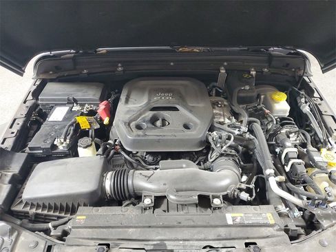 Used 2021 Jeep Wrangler Unlimited Sport image 9