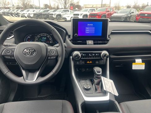 New 2025 Toyota RAV4 SE image 13