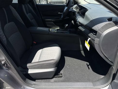 New 2026 Nissan Sentra SV w/ SV Convenience Package FWD image 25