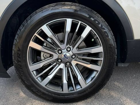 Used 2017 Ford Explorer Platinum AWD/4WD image 23