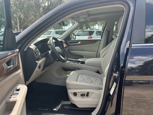New 2026 Volkswagen Atlas SE FWD image 9