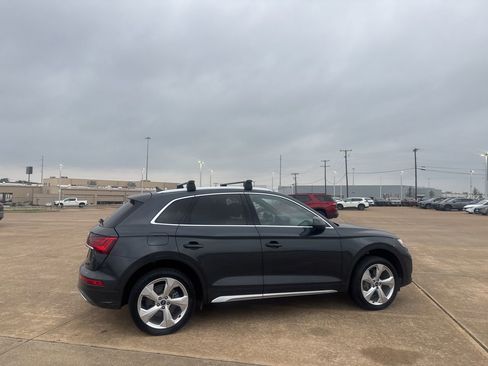 Used 2021 Audi Q5 2.0T Premium Plus w/ Premium Plus Package AWD/4WD image 22