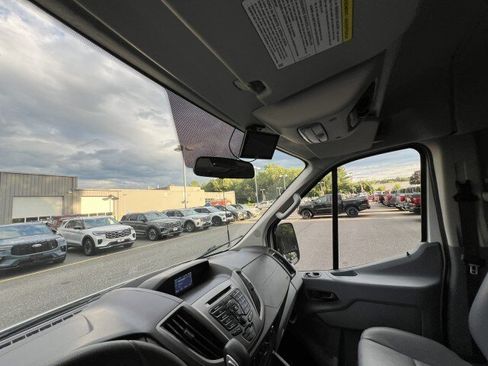 Used 2015 Ford Transit 350 XL RWD image 11