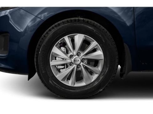 Used 2017 Kia Sedona EX image 15