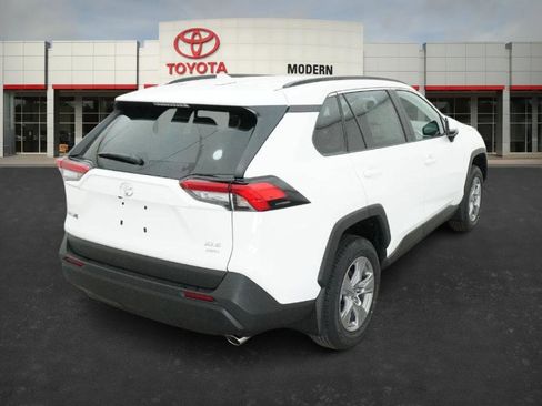 New 2025 Toyota RAV4 XLE image 19